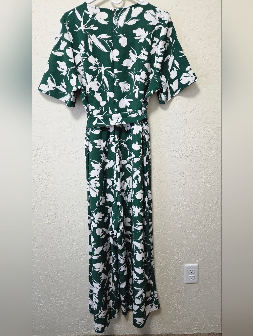 Lane Bryant Green and White Floral Wrap Wide Leg Surplice Jumpsuit Plus Size 18 - Picture 8 of 16